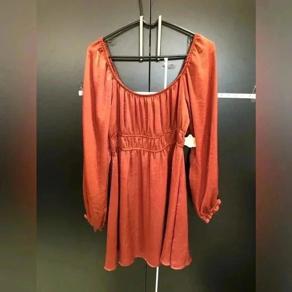 Altar’d State Midi Long Sleeve,elastic waist, crimson color,shimmer shine - Picture 1 of 11